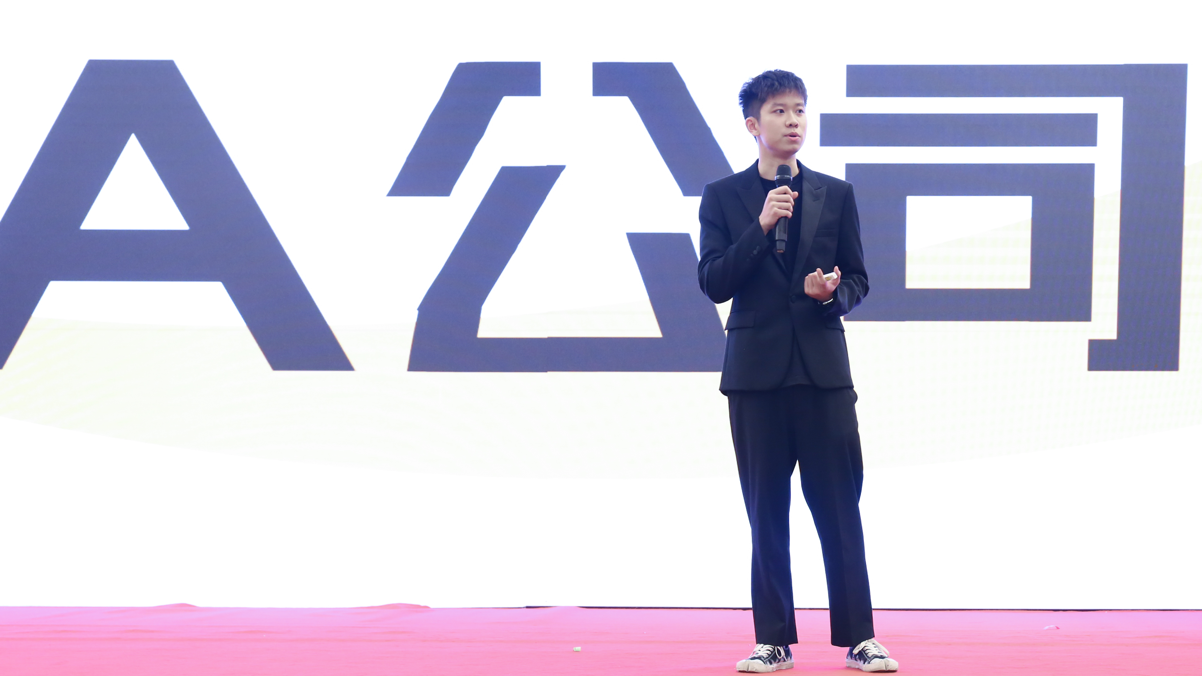 696A9273.jpg 696A9273.jpg