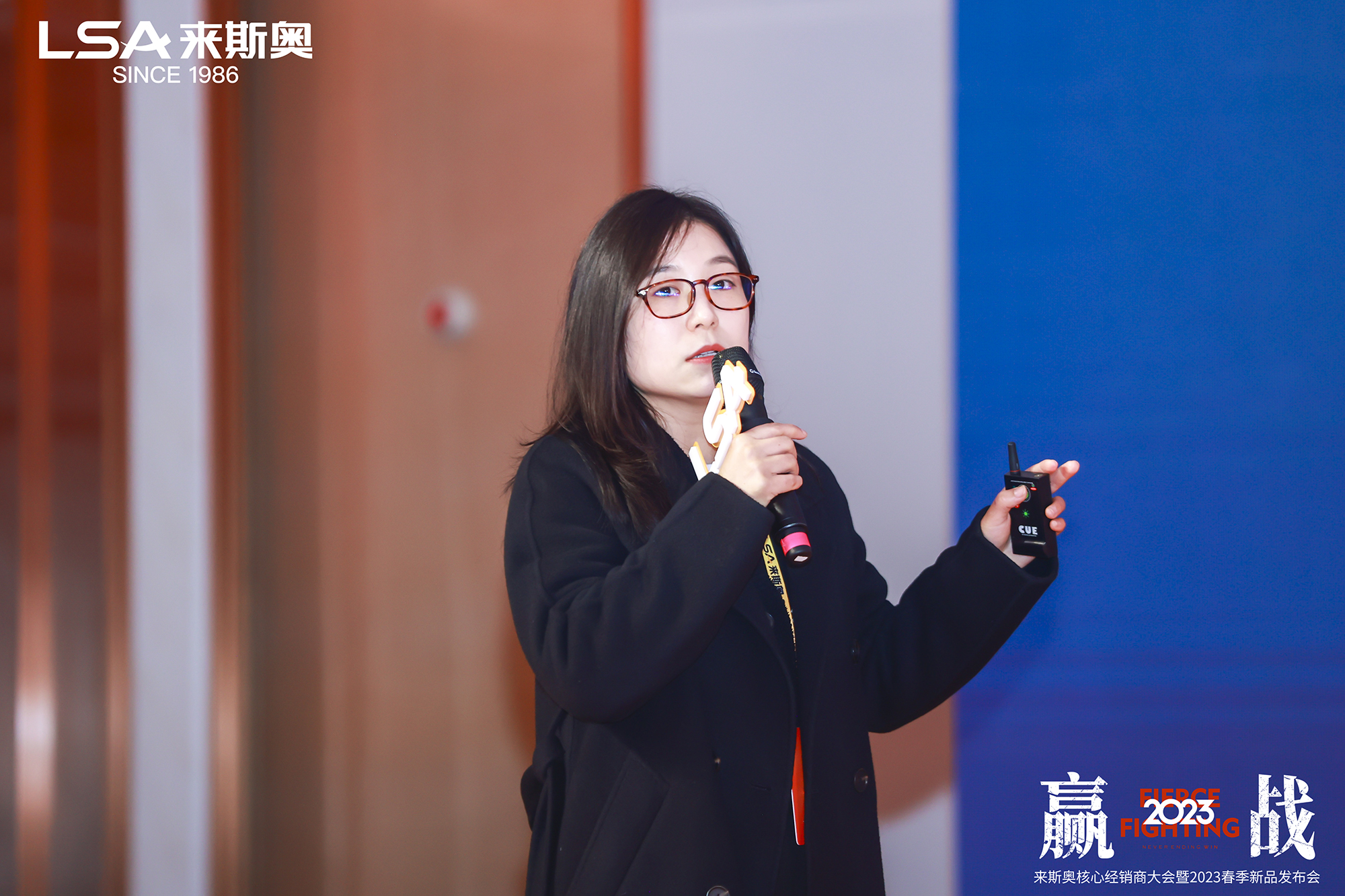 4E9A2070.jpg 4E9A2070.jpg