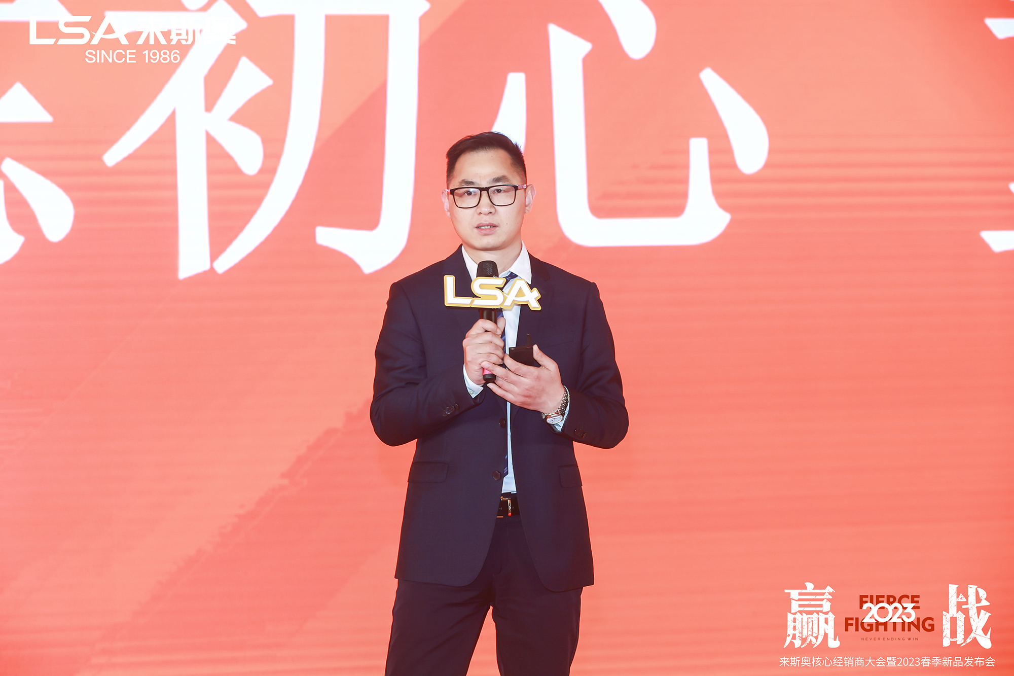 4E9A3020.jpg 4E9A3020.jpg