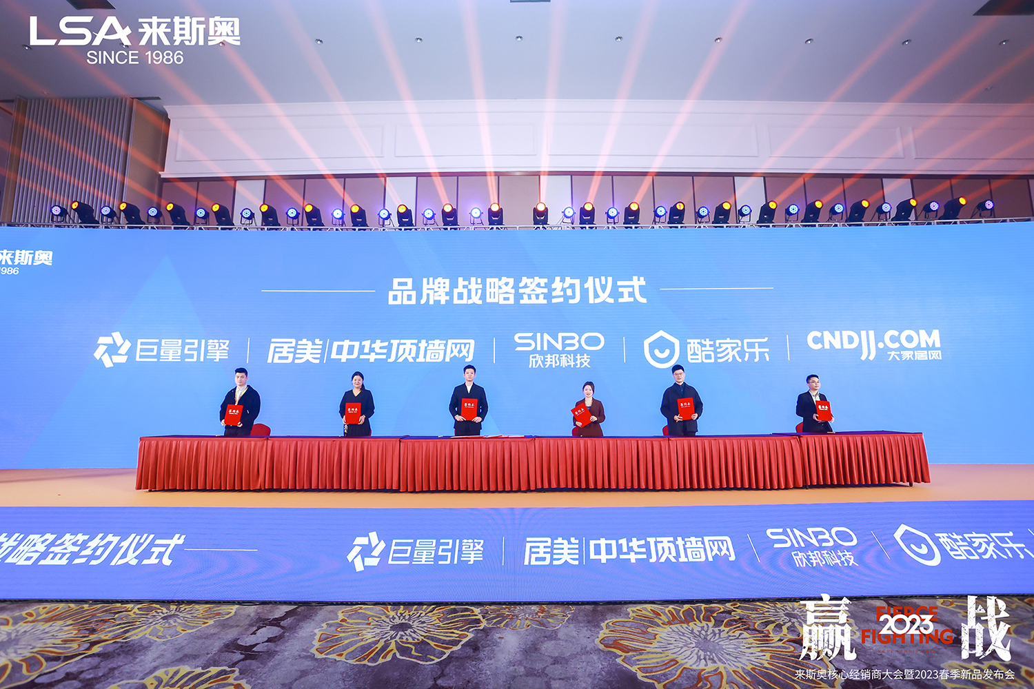 4E9A2985.jpg 4E9A2985.jpg